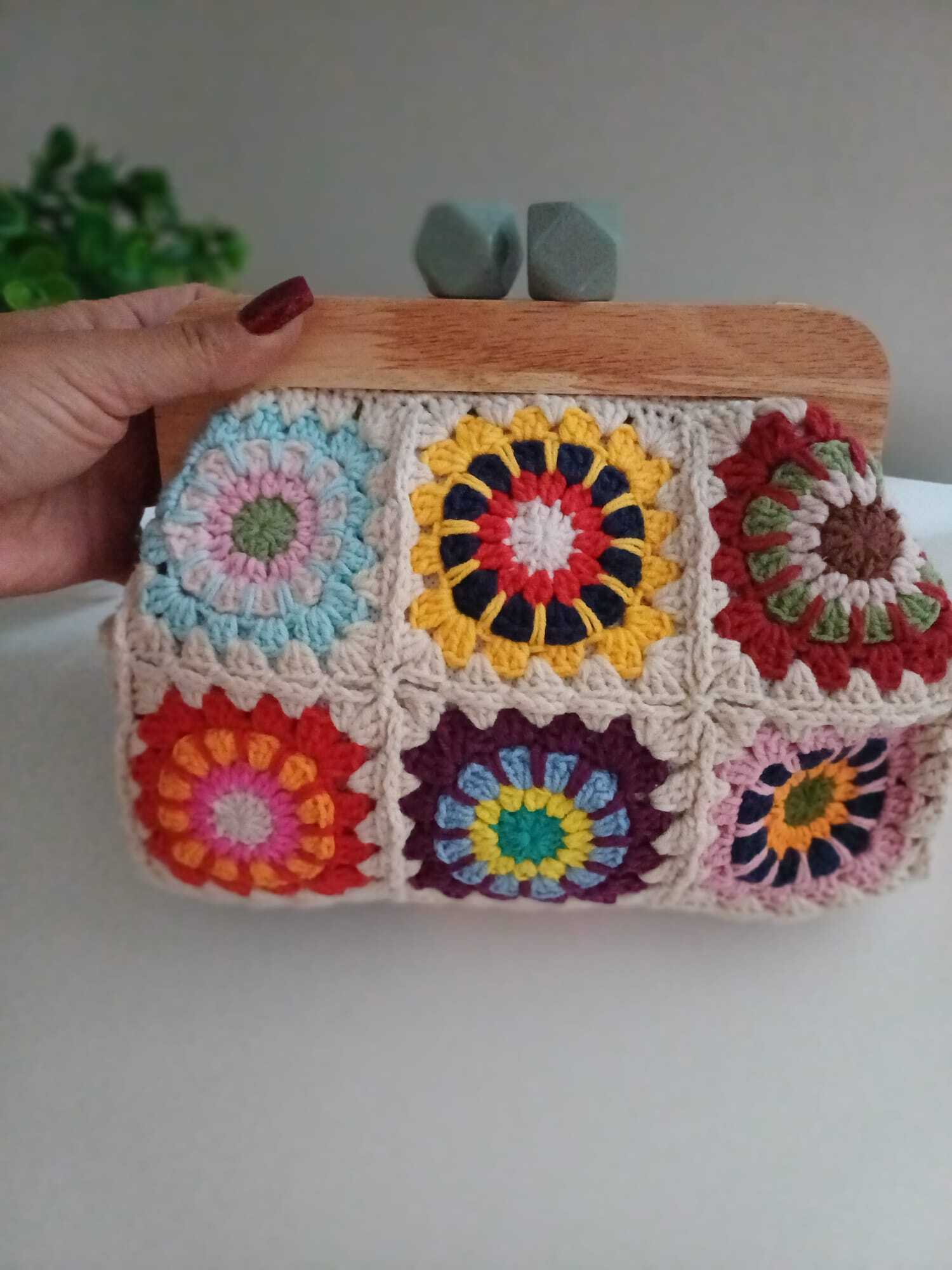 El Örgüsü Ahşap Burslu Koton Motif Büyükanne Çantası