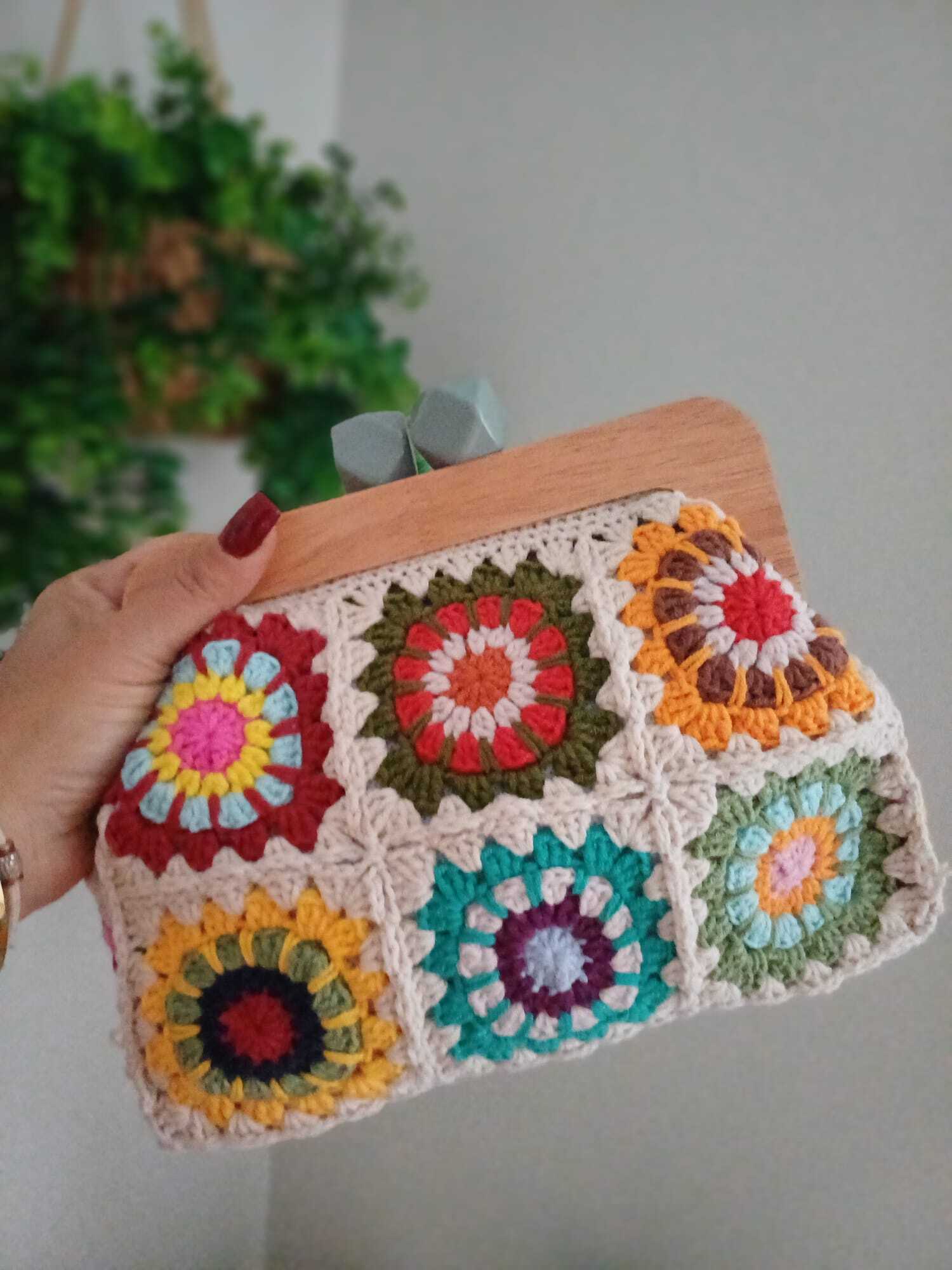 El Örgüsü Ahşap Burslu Koton Motif Büyükanne Çantası