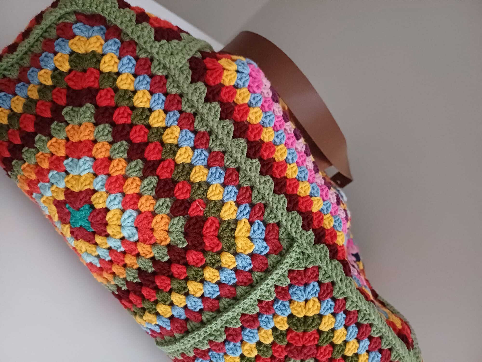 El Örgüsü Karışık Renkli Poppins Çanta