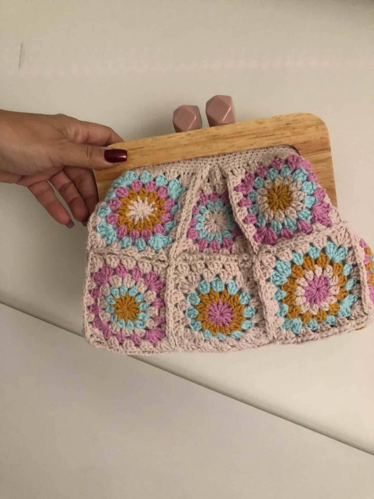 El Örgüsü Ahşap Burslu Pudra Çanta