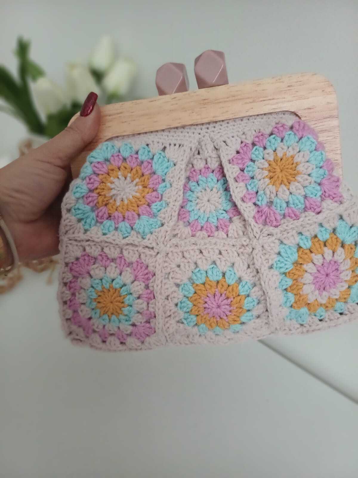 El Örgüsü Ahşap Burslu Pudra Çanta