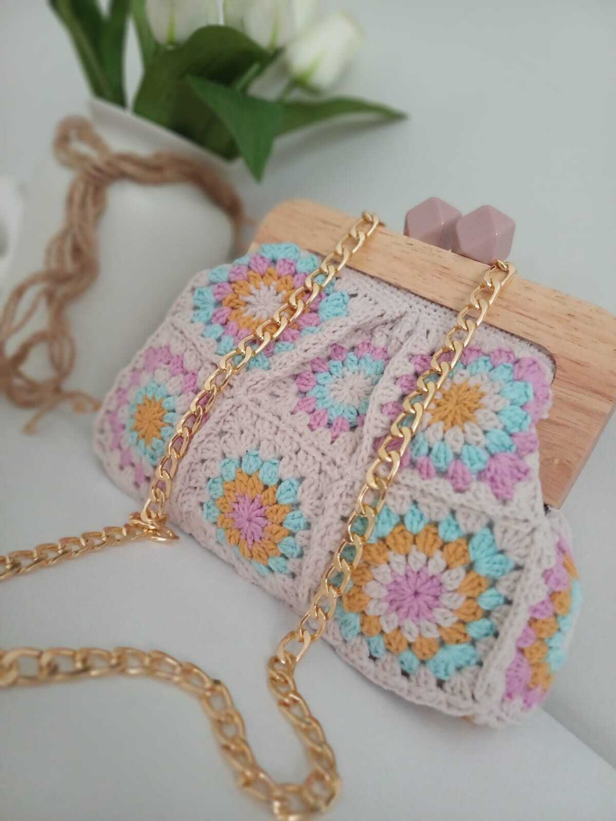 El Örgüsü Ahşap Burslu Pudra Çanta