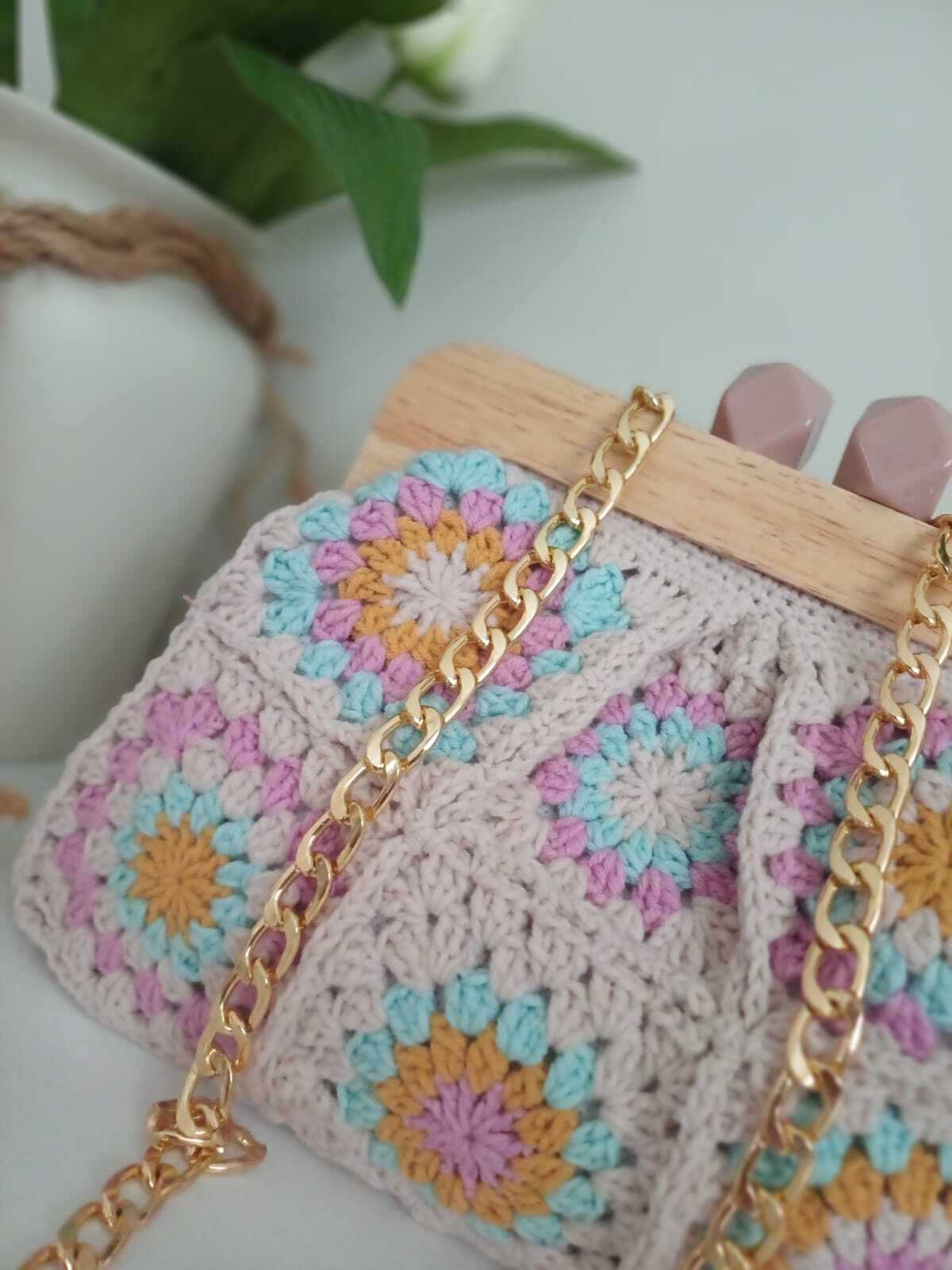 El Örgüsü Ahşap Burslu Pudra Çanta