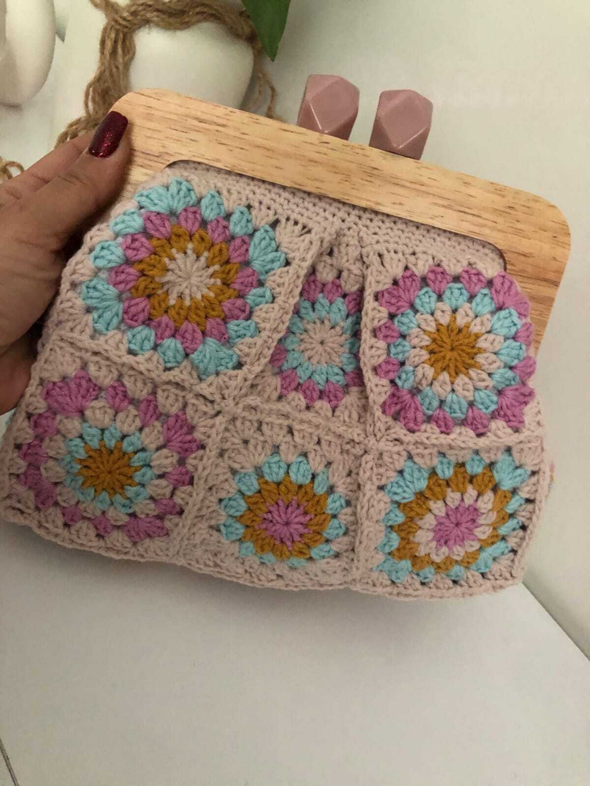 El Örgüsü Ahşap Burslu Pudra Çanta