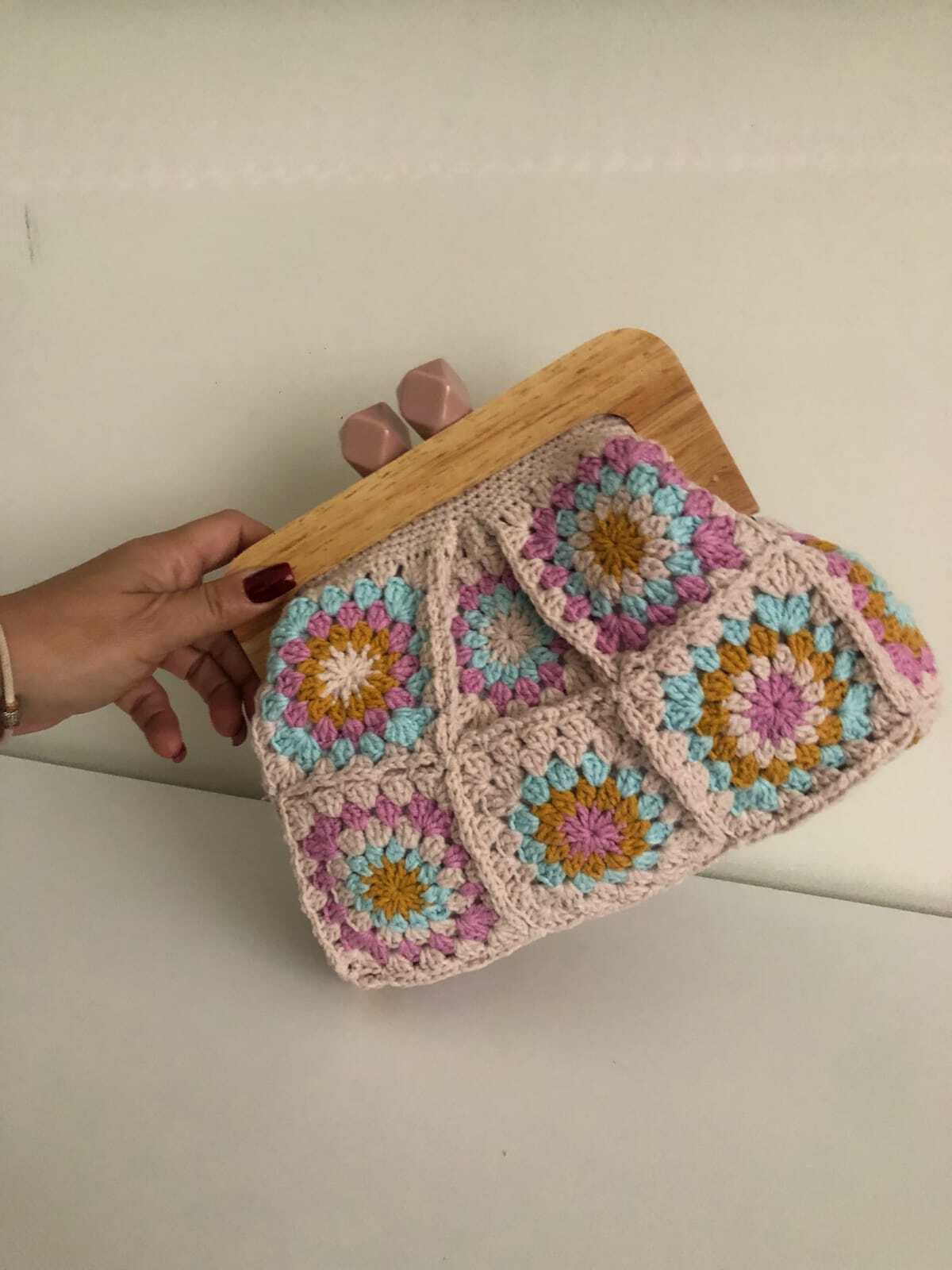 El Örgüsü Ahşap Burslu Pudra Çanta